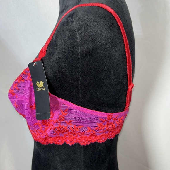 Wacoal Embrace Red & Purple Lace Underwire Bra Size 38C - Picture 5 of 9